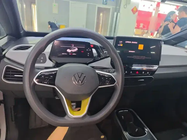 Volkswagen ID.3 — Фото автомобиля 9