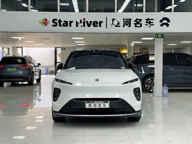 Nio ES8 — Фото автомобиля 3
