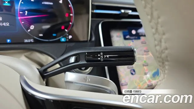 Mercedes-Benz E-Class — Фото автомобиля 9
