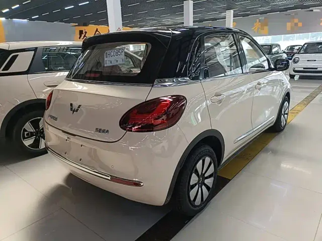 Wuling Bingo — Фото автомобиля 6