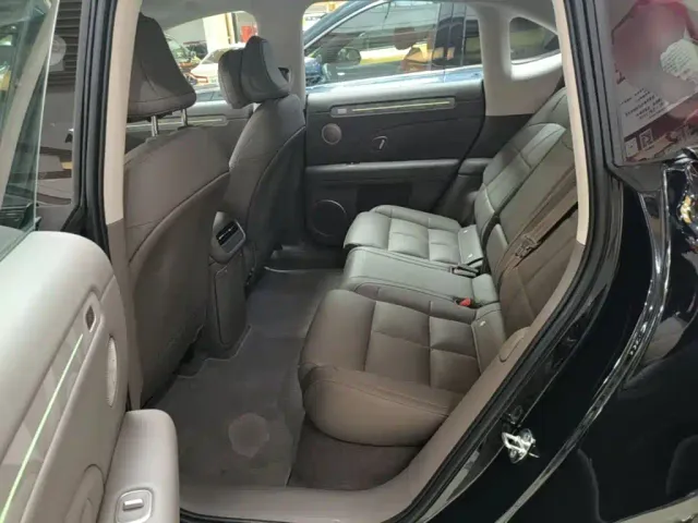 IM Motors LS6 — Фото автомобиля 16