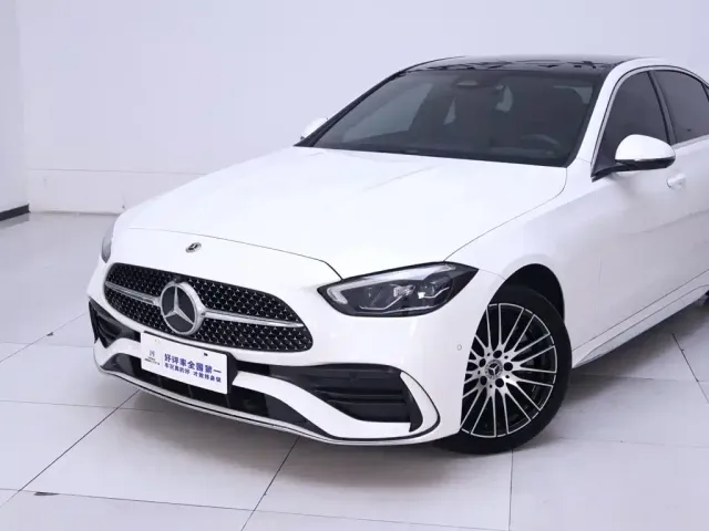 Mercedes-Benz C-Class — Фото автомобиля 3