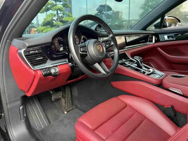 Porsche Panamera — Фото автомобиля 2