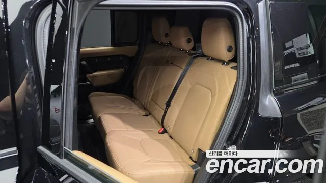 Land Rover Defender Defender (L663) 110 P300 X-Dynamic SE — Фото автомобиля 26