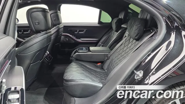 Mercedes-Benz S-Class — Фото автомобиля 12