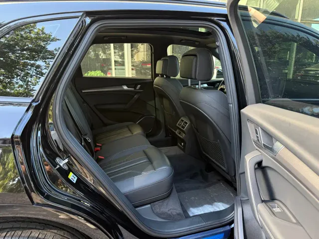 Audi Q5L — Фото автомобиля 17