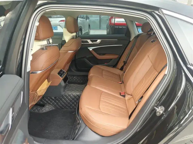 Audi Audi A6L 2024 45 TFSI quattro Premium Dynamic — Фото автомобиля 8