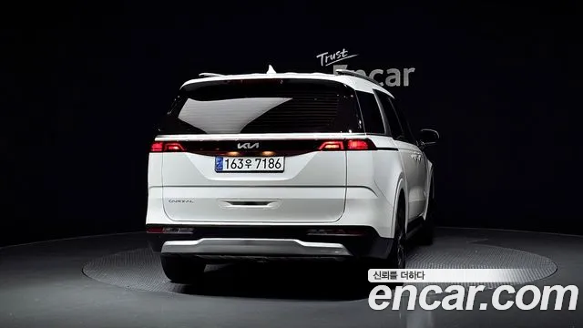 Kia Canival Carnival 4 поколение Бензин 9 мест Prestige — Фото автомобиля 4
