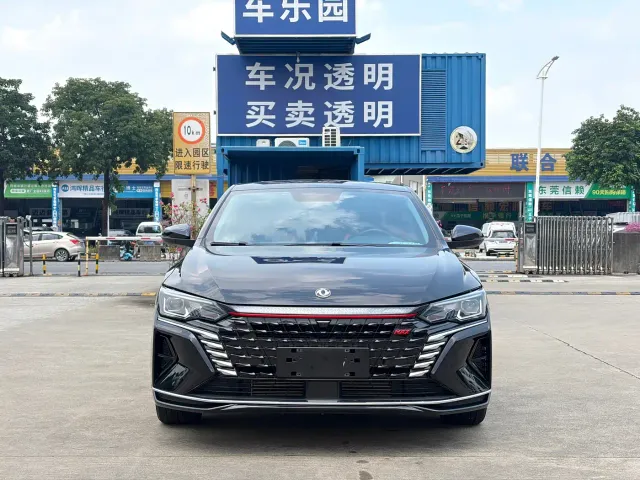 Dongfeng Yixuan MAX — Фото автомобиля 2