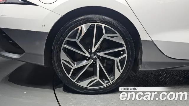 Hyundai Ioniq6 — Фото автомобиля 5
