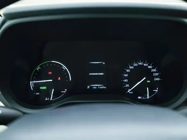 Toyota Sienna — Фото автомобиля 8