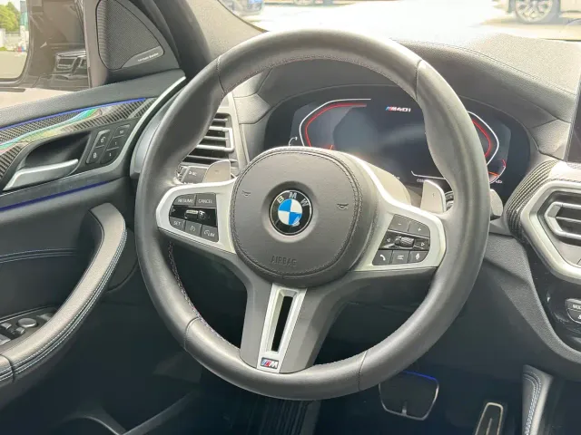 BMW X4 M40i — Фото автомобиля 10
