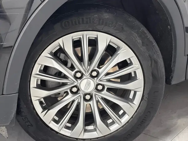 Cadillac XT4 — Фото автомобиля 4