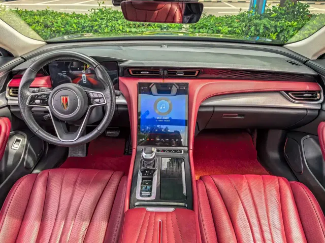 Hongqi H5 — Фото автомобиля 5