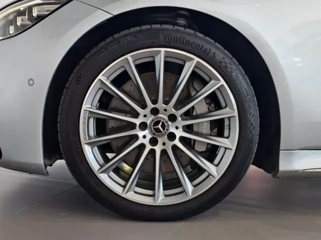 Mercedes-Benz S-Class — Фото автомобиля 16