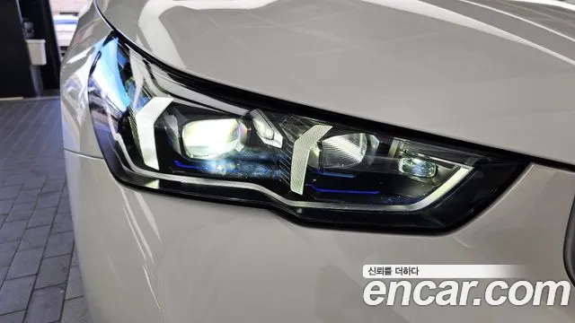 BMW 5-Series — Фото автомобиля 19