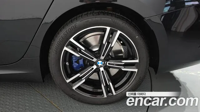 BMW 3-Series 3 серия (G20) 320i M Sport — Фото автомобиля 17
