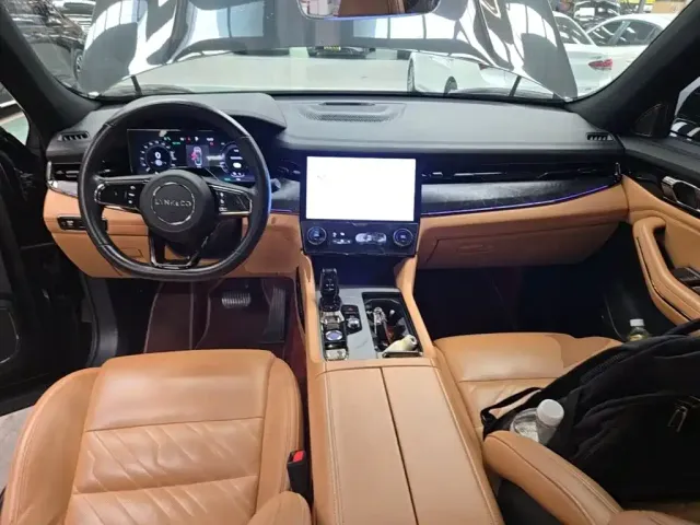 Lynk & Co Lynk & Co 09 EM-P 2021 2.0T PHEV Halo 6-seater — Фото автомобиля 5