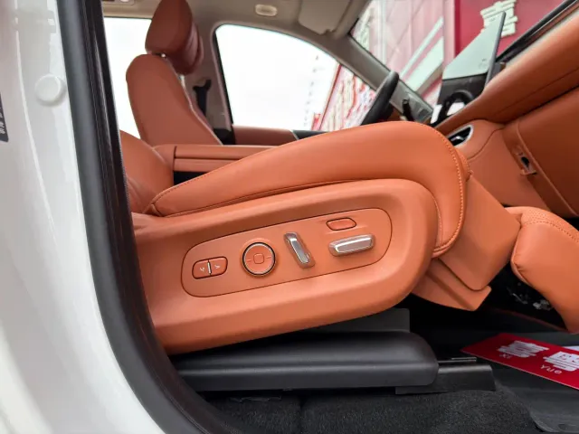 GAC Trumpchi Xiangwang S9 — Фото автомобиля 13