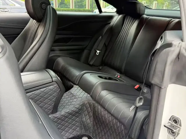 Mercedes-Benz E-Class — Фото автомобиля 6