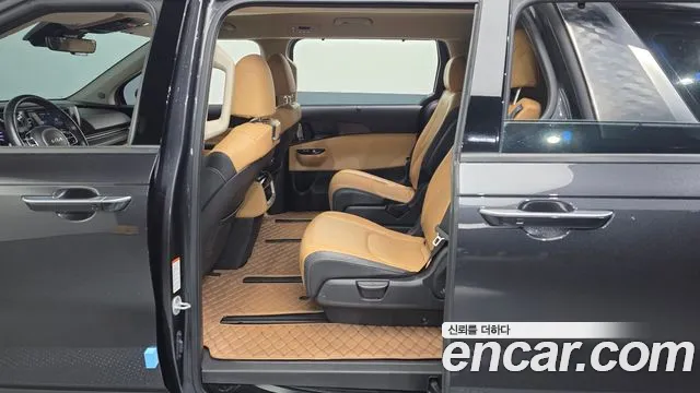Kia Canival Carnival 4 поколение Дизель 7 мест Outdoor — Фото автомобиля 26
