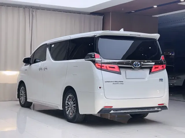 Toyota Vellfire — Фото автомобиля 19