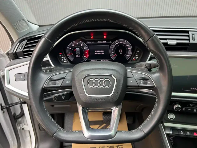 Audi Q3 — Фото автомобиля 7