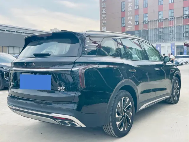 Hongqi HS7 PHEV — Фото автомобиля 18