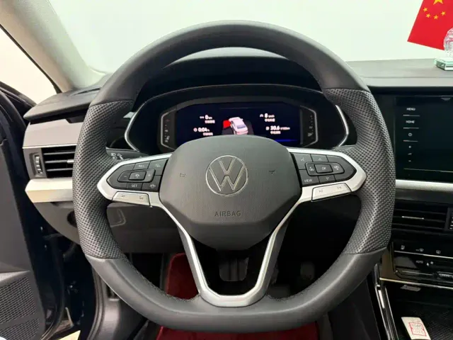 Volkswagen Passat 2025 Outstanding 380TSI Dragon Soaring Edition — Фото автомобиля 12