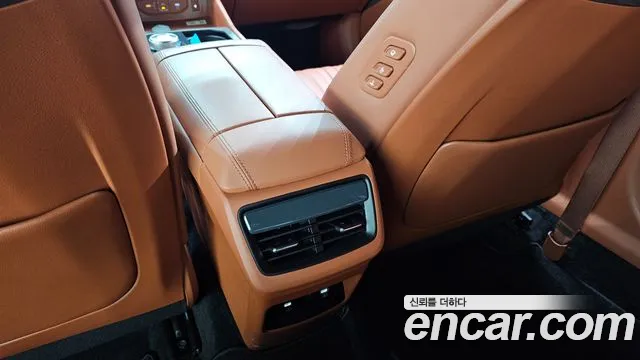 Kia K8 The New K8 2.5 Бензин 2WD — Фото автомобиля 29