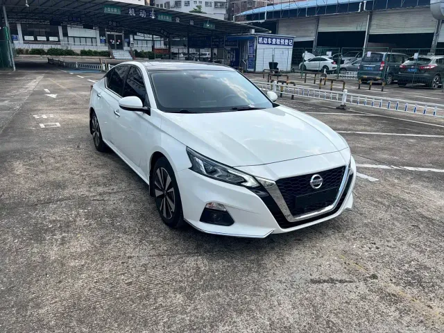 Фотография автомобиля — Nissan Teana