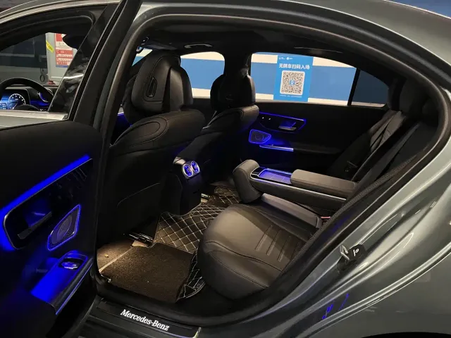 Mercedes-Benz C-Class — Фото автомобиля 17