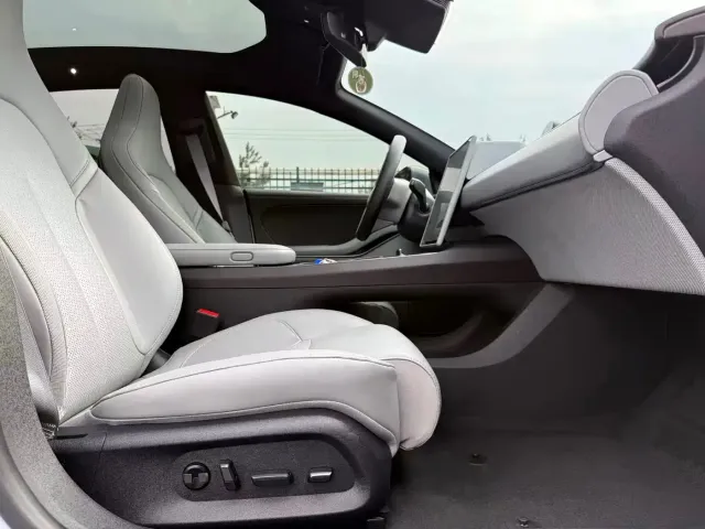 NIO NIO ET5 2022 75kWh — Фото автомобиля 14