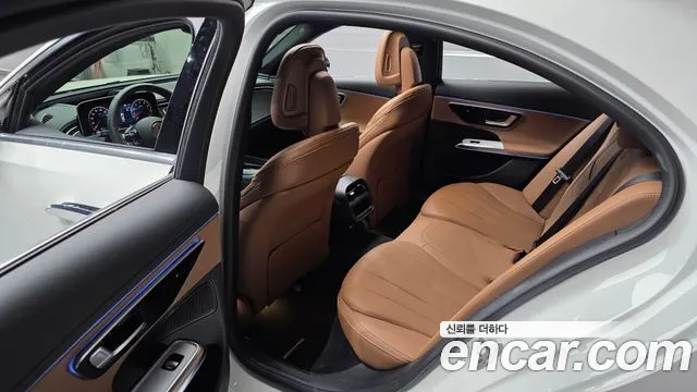 Mercedes-Benz E-Class W214 — Фото автомобиля 25