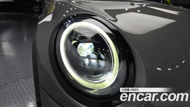 MINI Cooper Cooper Electric — Фото автомобиля 7