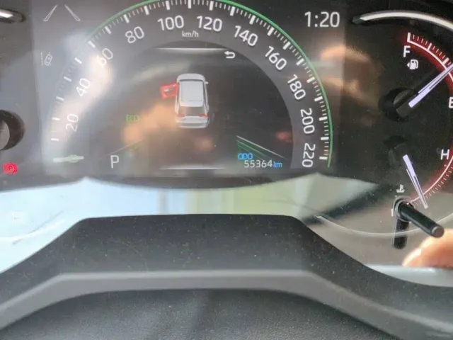 Toyota RAV4 — Фото автомобиля 13