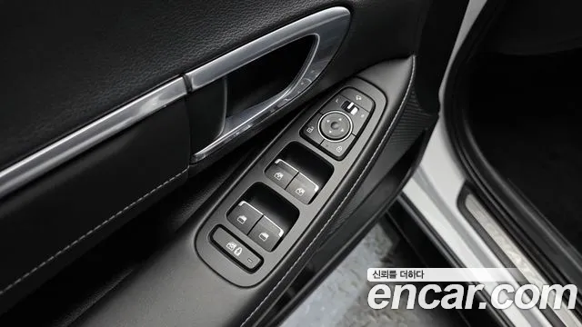 Hyundai Sonata — Фото автомобиля 29