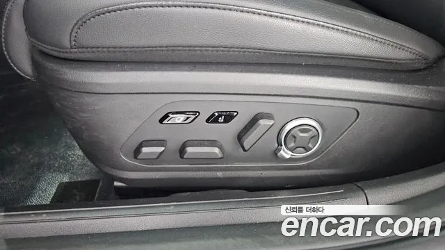 Hyundai Grandeur GN7 — Фото автомобиля 30