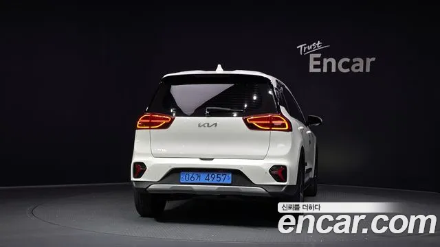 Kia Niro Niro Plus Air — Фото автомобиля 4