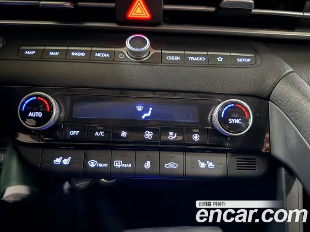 Hyundai Avante CN7 — Фото автомобиля 20