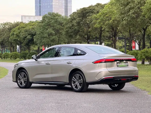 Geely Galaxy Stellar 6 — Фото автомобиля 29