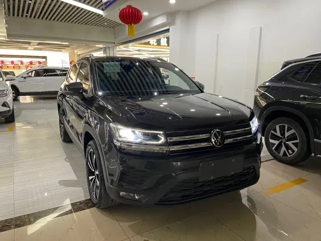 Volkswagen Tharu — Фото автомобиля 3