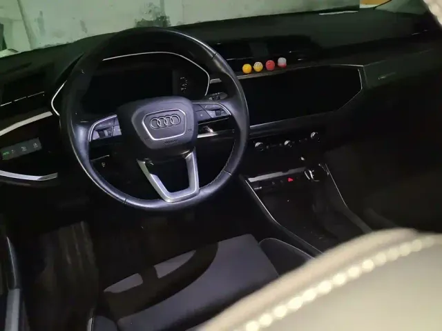 Audi Q3 — Фото автомобиля 12
