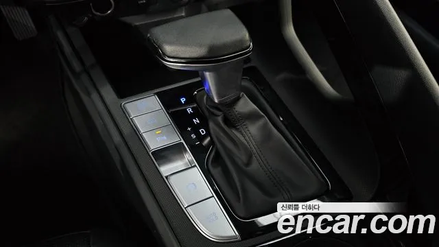 Hyundai Avante CN7 — Фото автомобиля 9