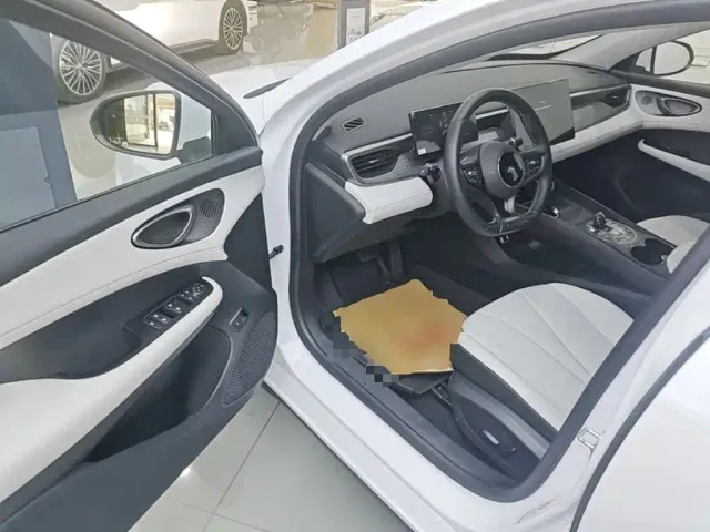 BYD Seal 05 DM-i — Фото автомобиля 15