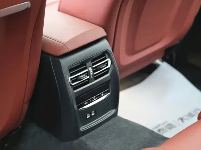 BMW 3 Series — Фото автомобиля 19