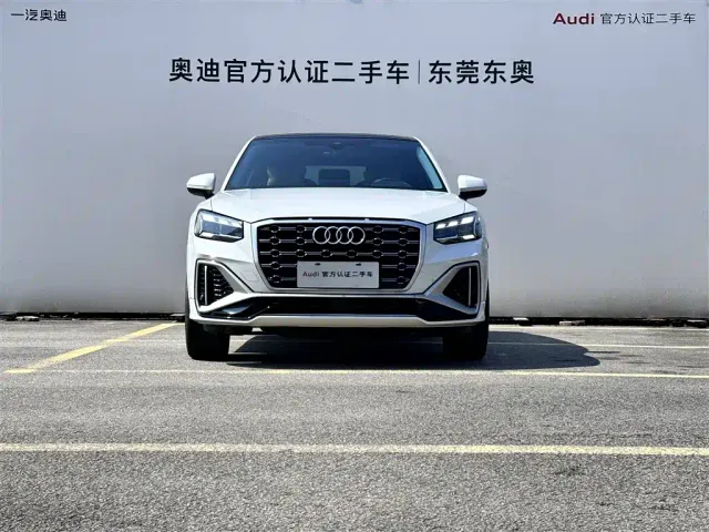 Audi Q2L — Фото автомобиля 2