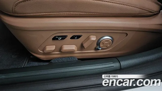 Hyundai Grandeur — Фото автомобиля 24