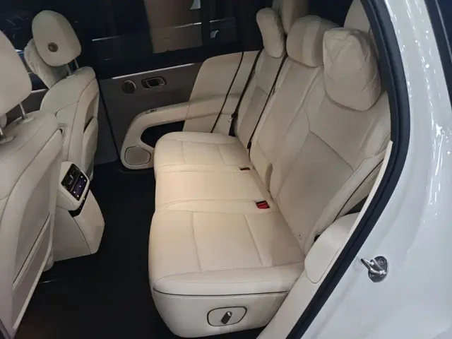 Li Auto i6 — Фото автомобиля 16