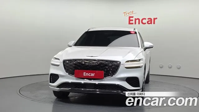 Genesis GV70 2.5T Бензин 2WD — Фото автомобиля 3